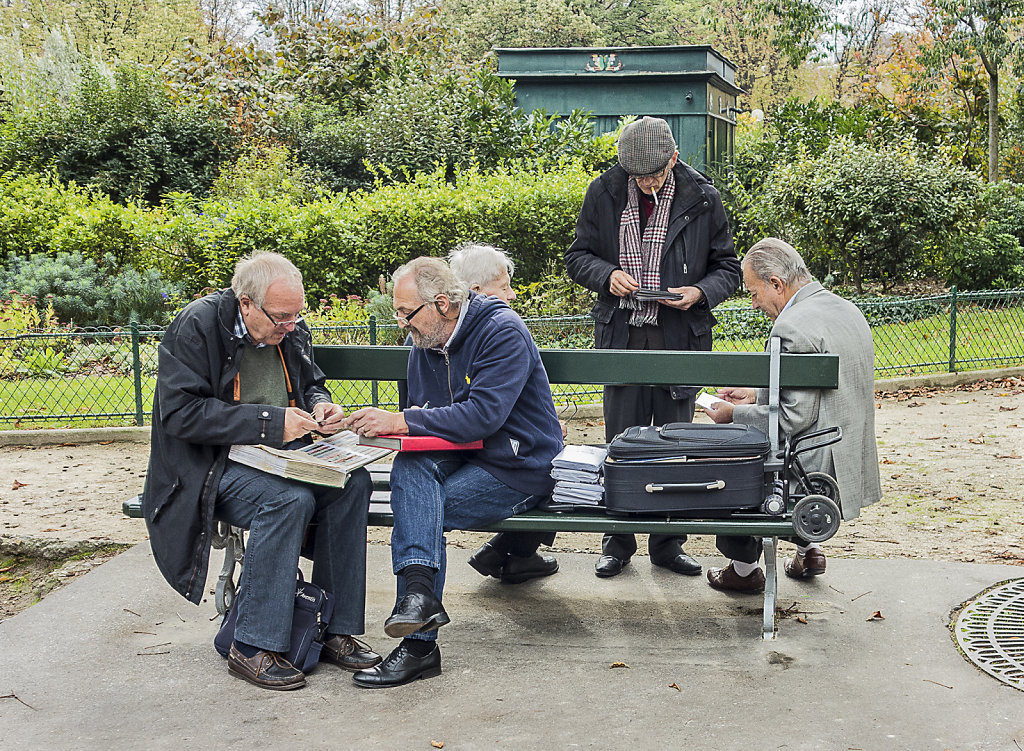stamp-collectors-582.jpg