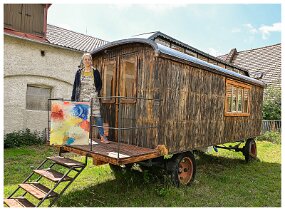 Hélène Maroutian null