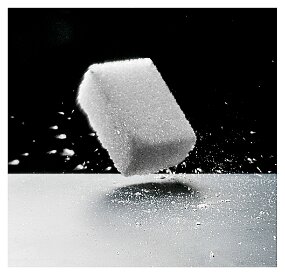 falling suger cube null